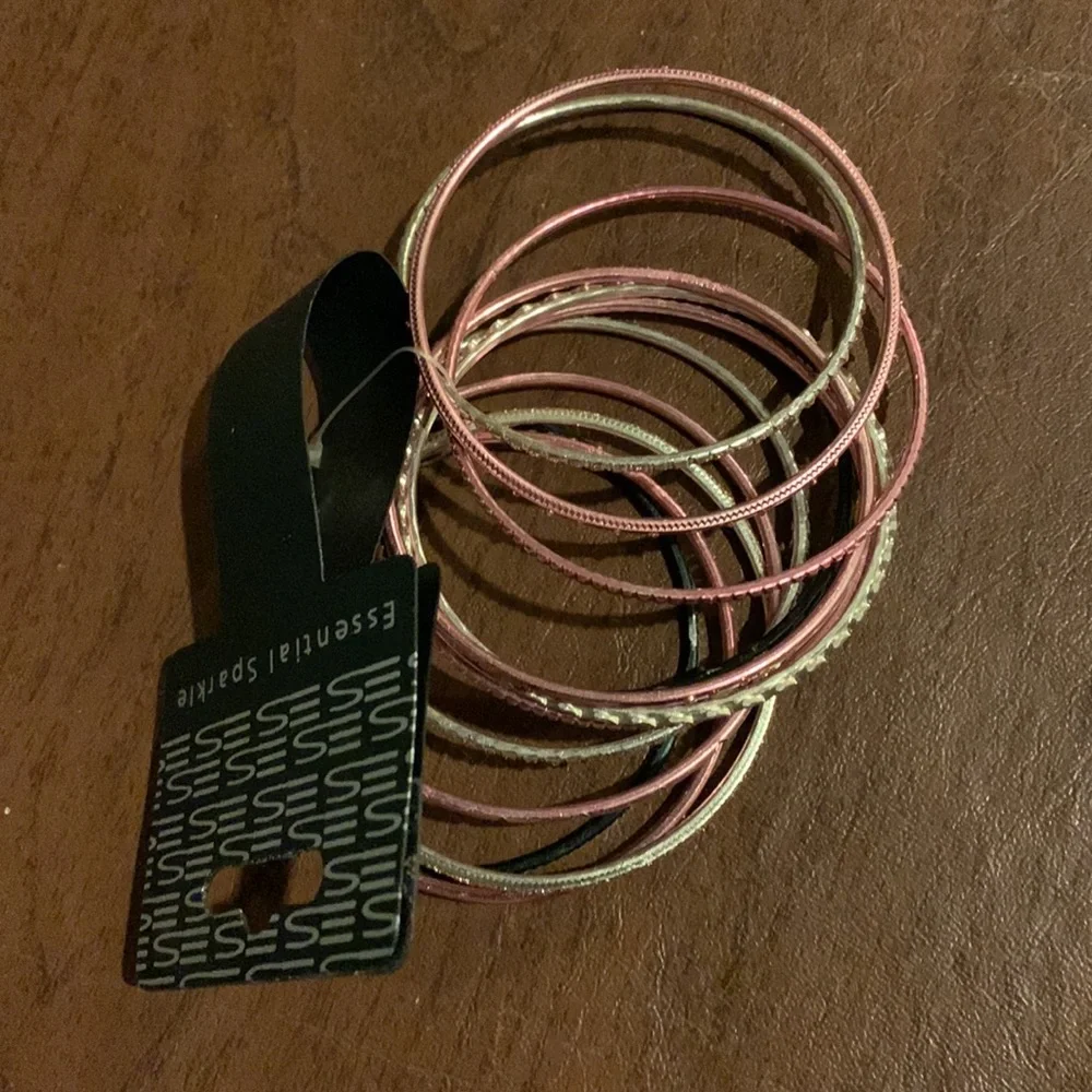 12 thin Bangles - Picture 2 of 3